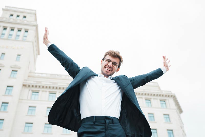 ניצחון על העונתיות - איך עסק אירועים שבר את מעגל החובות